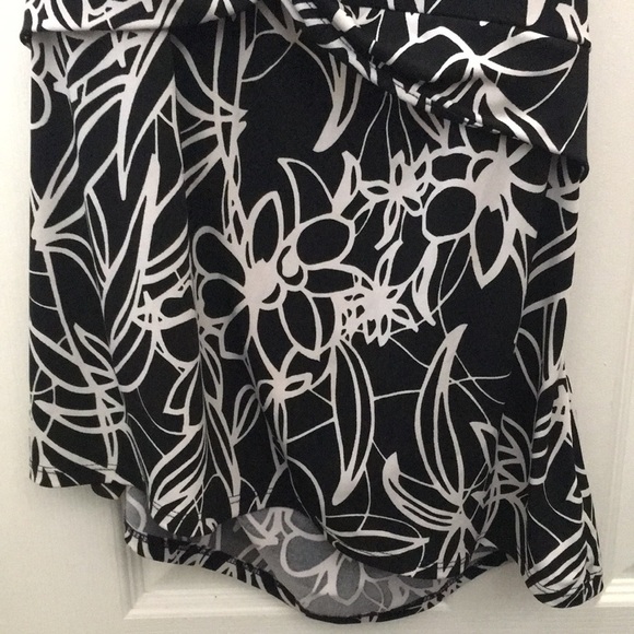 FINAL MARKDOWN Apt 9 halter top (XL) - Picture 3 of 8